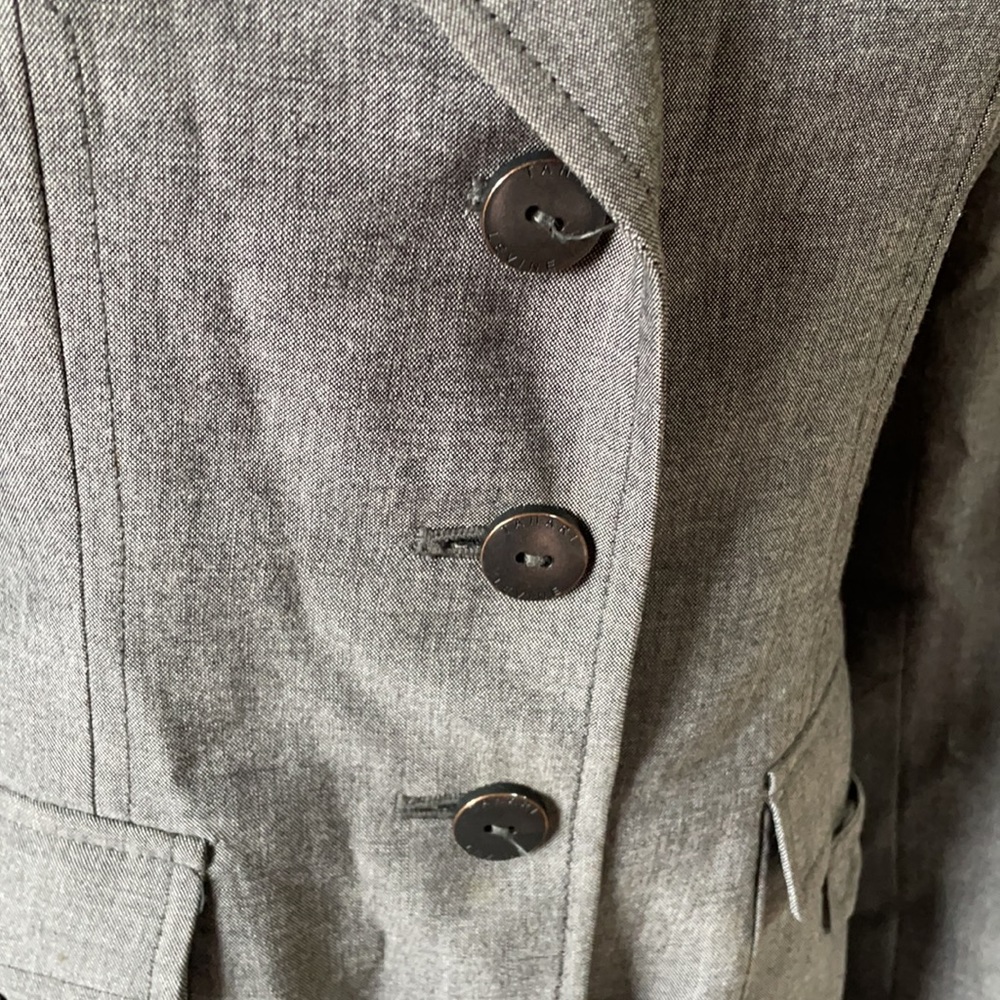 TAHARI Arthur S. Levine Gray Blazer Jacket Size 2P - Picture 2 of 9
